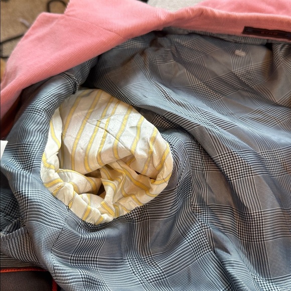 Men's Pink Blazer - Picture 15 of 15